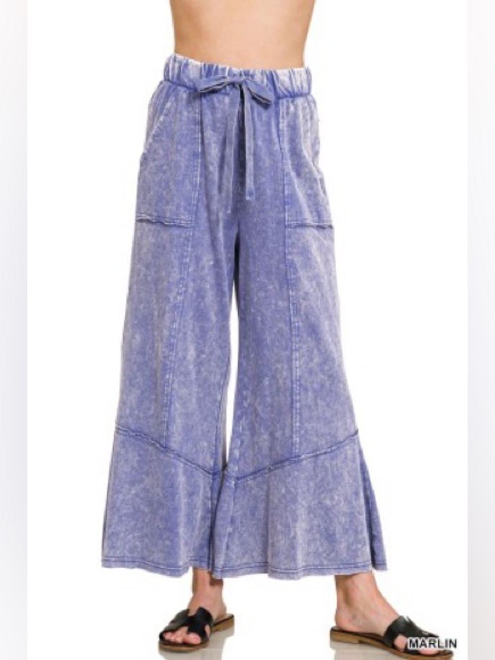 Marlin FRENCH TERRY EXPOSED-SEAM FLARE HEM
PANTS WITH POCKETS